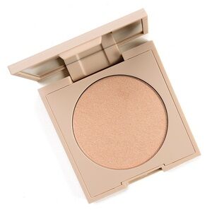 Ilia - Daylight Highlighting Powder (Decades) — NEW